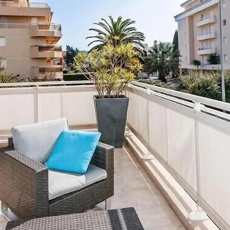 Apartmán De 66m4 A 50m De La De Juan-les-pins Antibes
